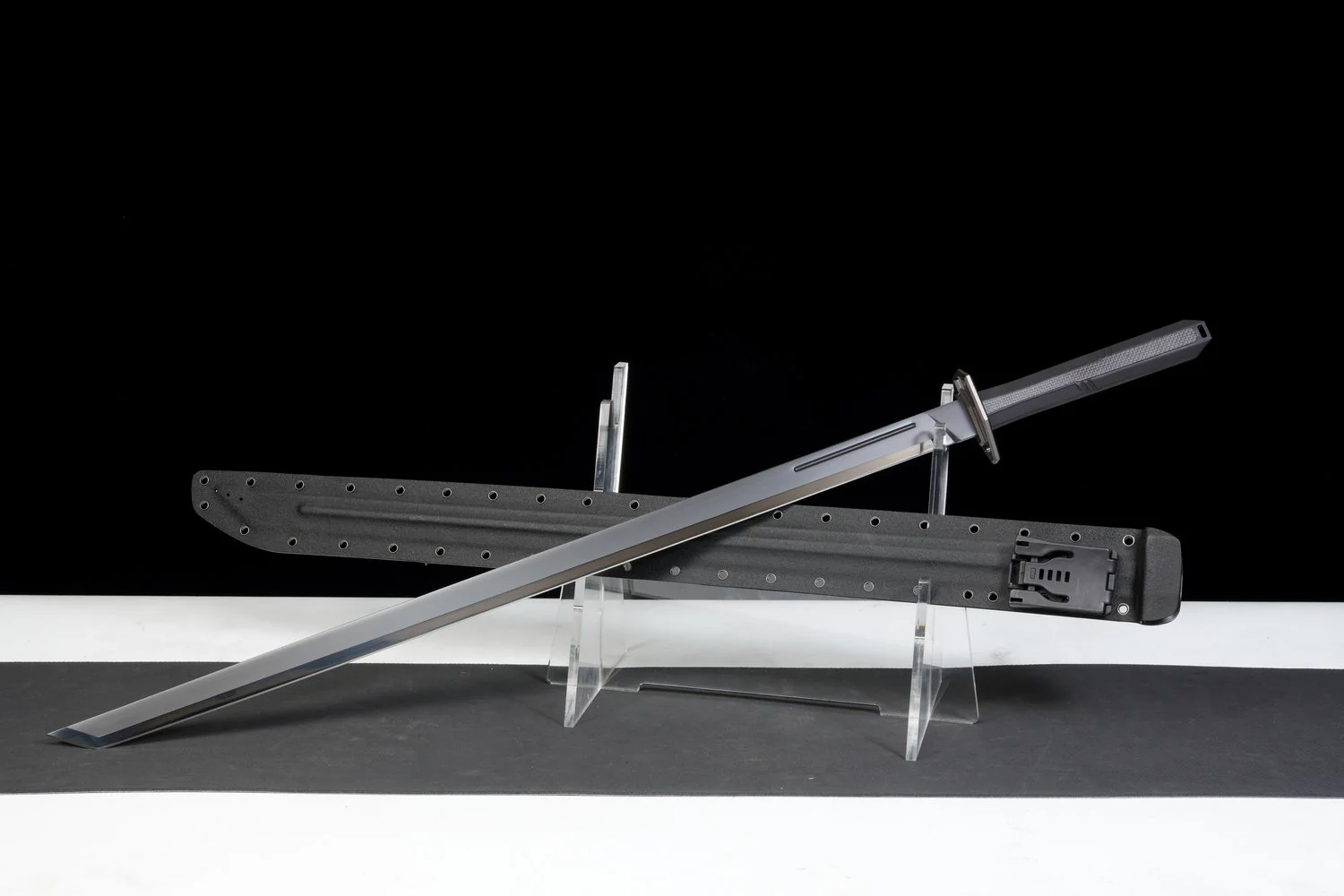 Blackout Perforated Broadsword — DLC Edition - Image 4