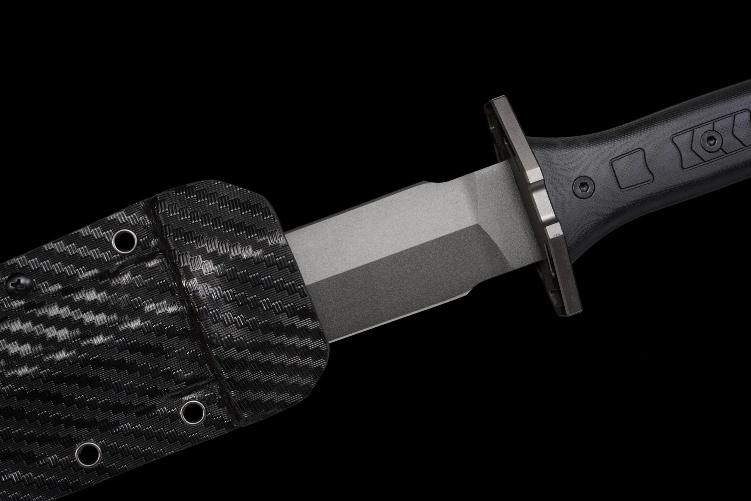 Carbon Viper Short Sword - Image 17