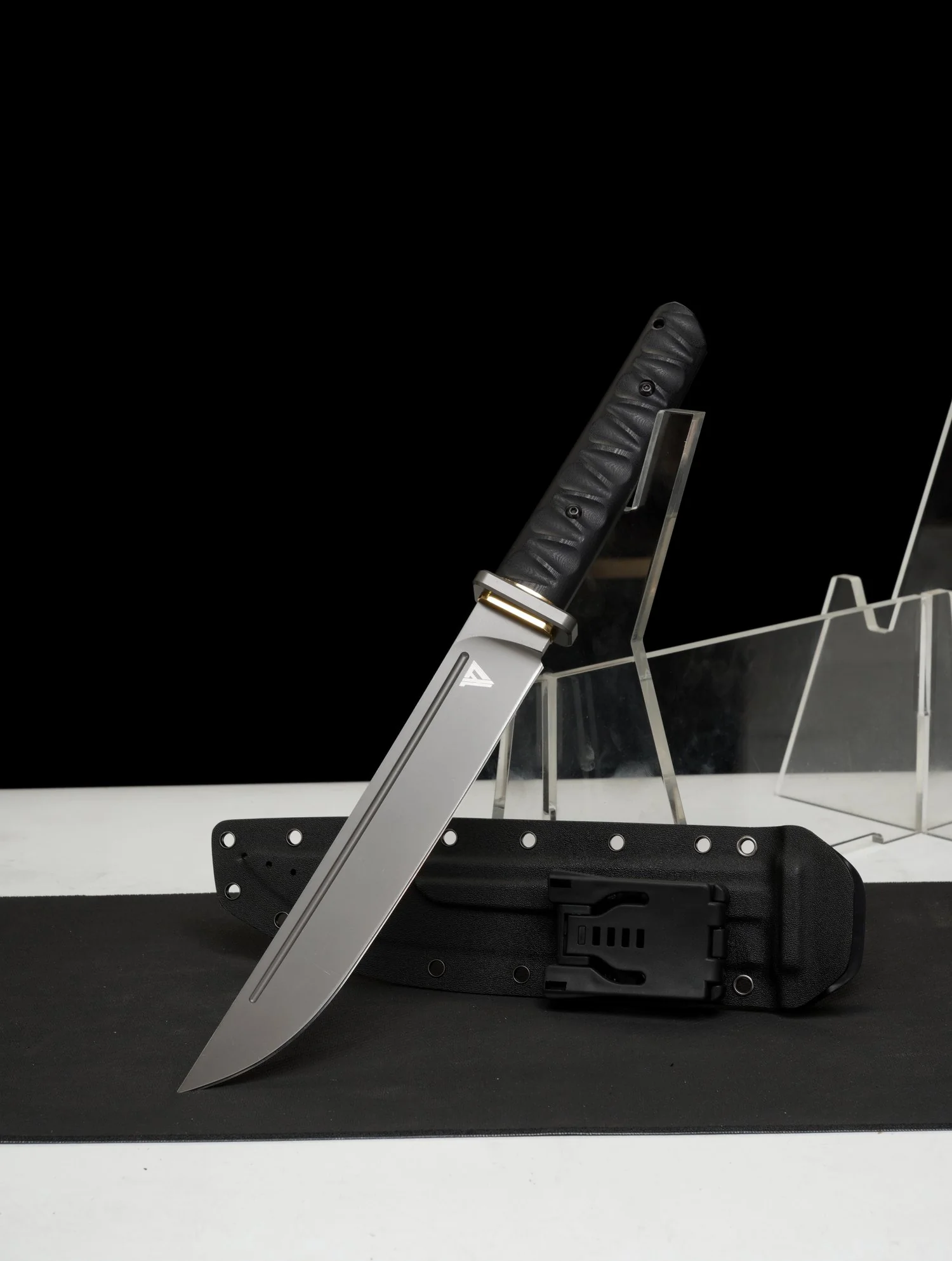 Stealth Hawk Short Sword — Titanium Edition - Image 4